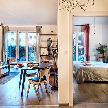 1-bedroom With Private Garden, Old Town * Krakau